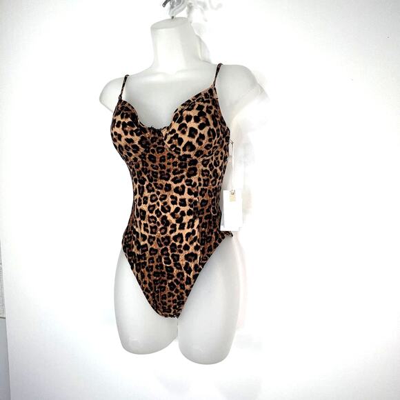Good American Show Off One-Piece Swimsuit Leopard Print -No Belt - Picture 5 of 7